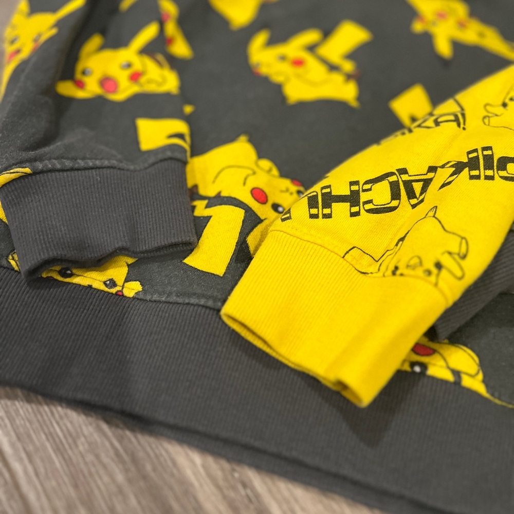 Pokemon Pikachu Gray black and Yellow Sweatshirts